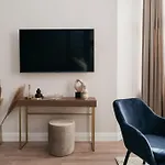 Deluxe Two-Bedroom Apartment With Old Town View