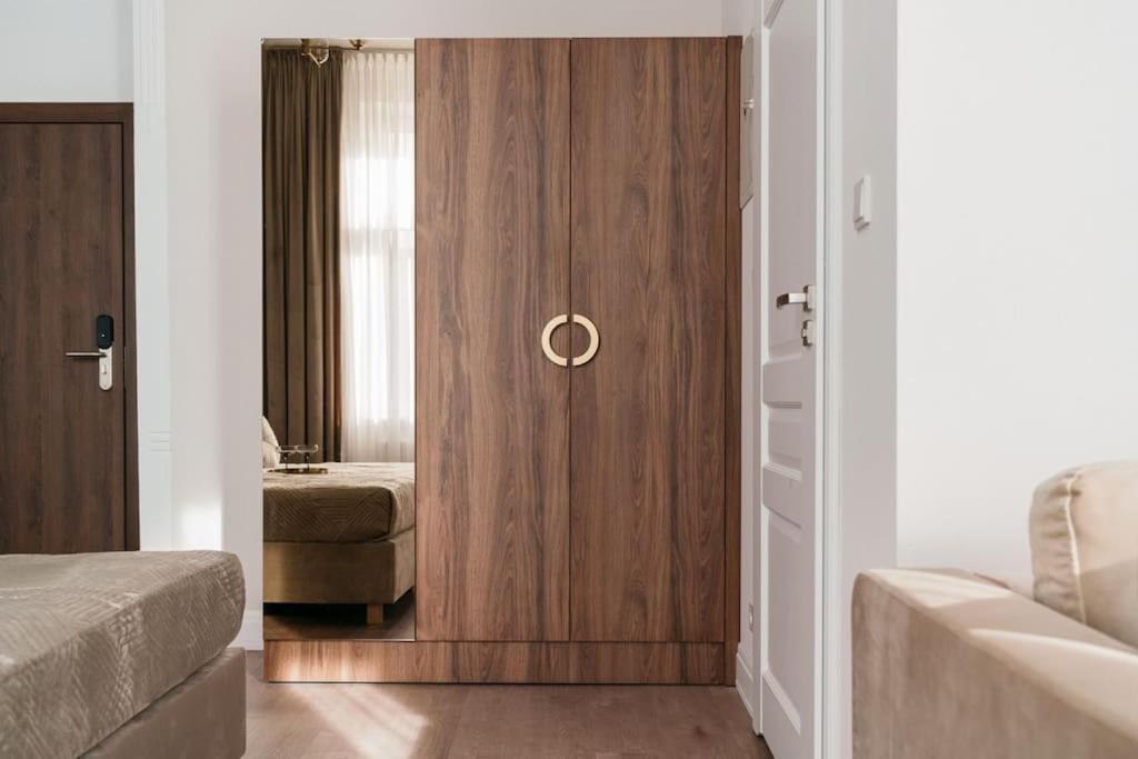 Deluxe Two-bedroom With Old Town View Kraków